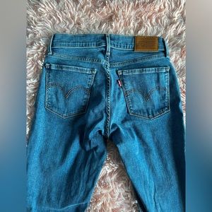 Levi 710 Super Skinny Regular Cut Jeans